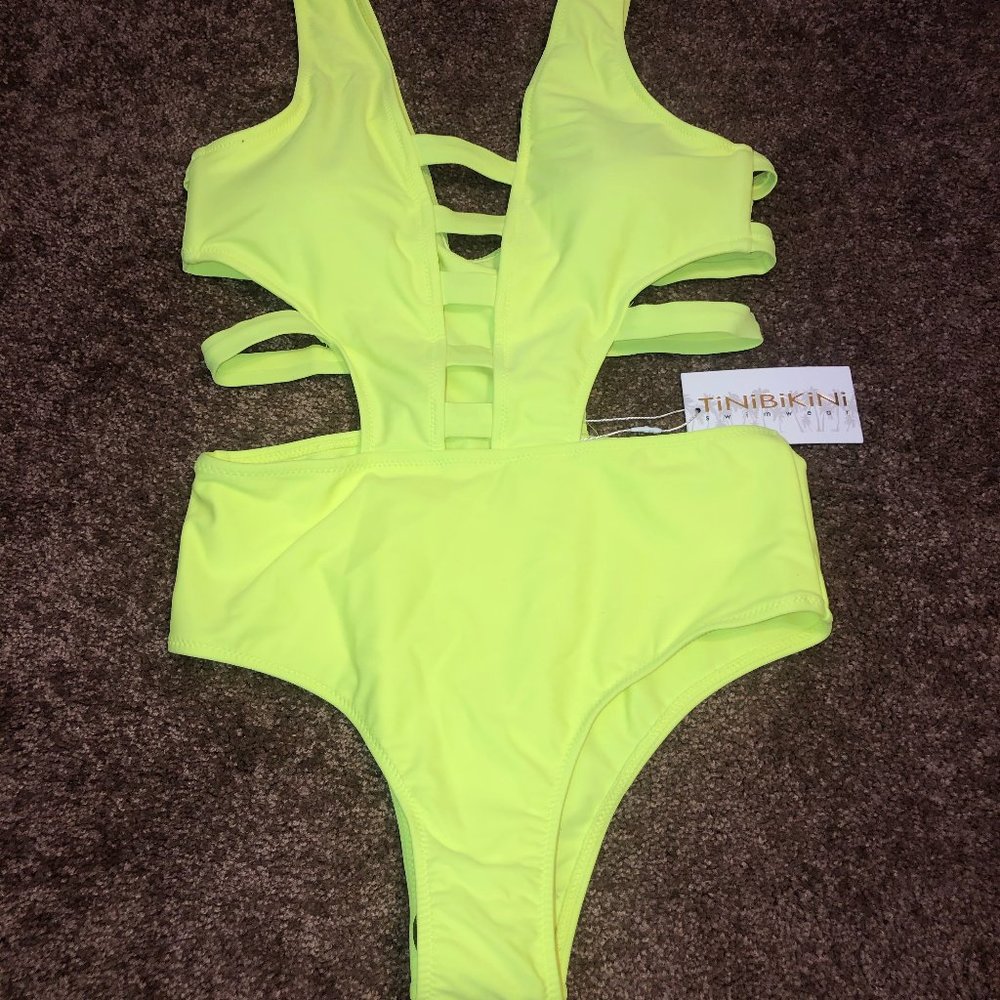 TiniBikini One Piece Swimwear Medium